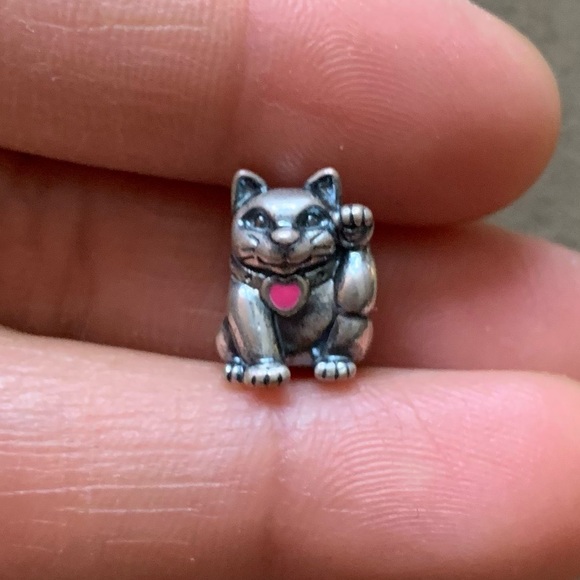 Retired PANDORA Lucky Cat Charm EUC - Picture 3 of 8